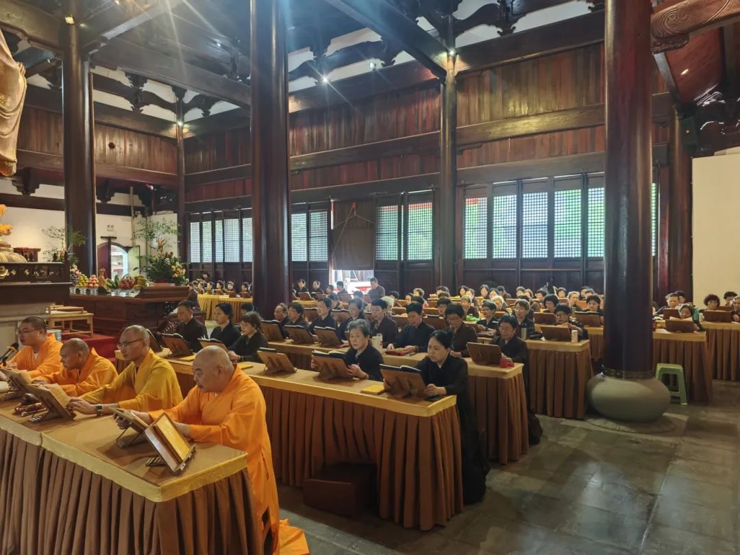 盂兰盆法会开坛日｜念恩敬孝 诵经祈福